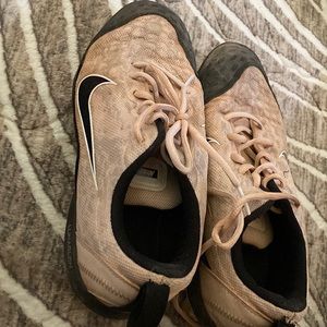 USED NIKE SOFTBALL CLEATS